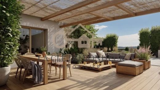 Èze, Alpes-Maritimesのアパートメント