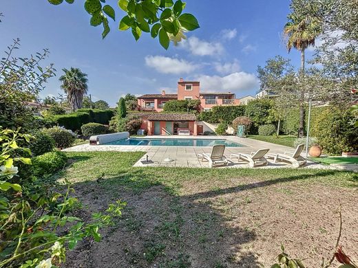 Villa en Antibes, Alpes Marítimos