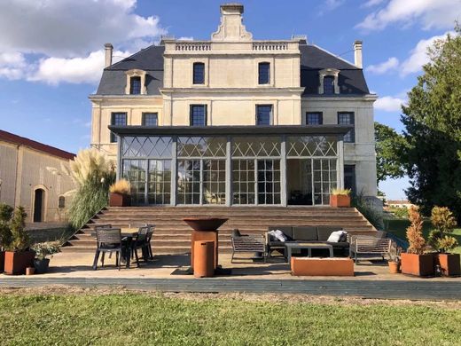 Castillo en Cognac, Charenta