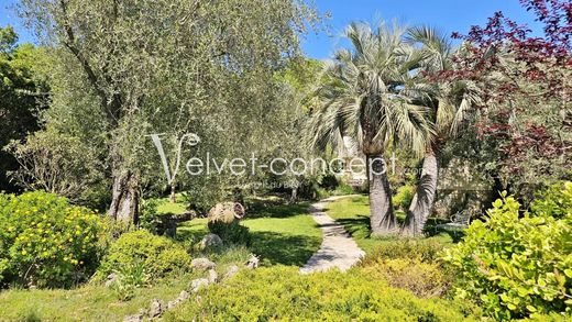 Villa in Valbonne, Alpes-Maritimes