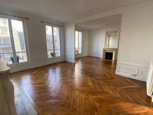 Apartment in La Muette, Auteuil, Porte Dauphine, Paris