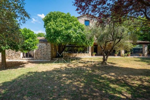 Luxe woning in Tourves, Var