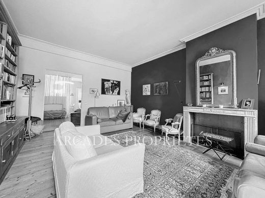 Apartment in Bordeaux, Gironde
