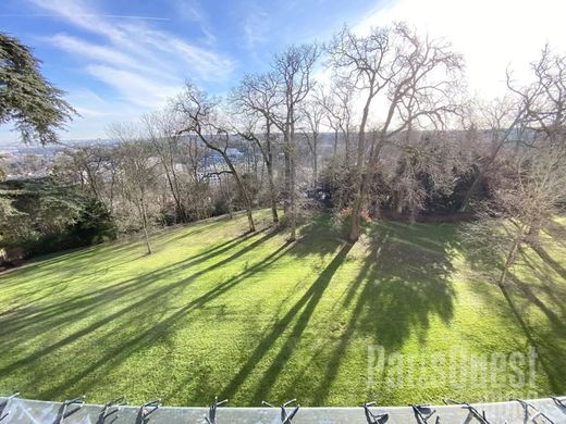 Daire Ville-d'Avray, Hauts-de-Seine