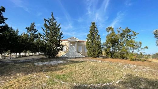 Villa Keratéa, Nomarchía Anatolikís Attikís