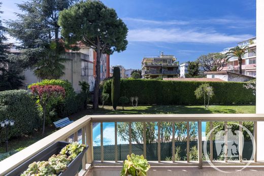 Daire Saint-Laurent-du-Var, Alpes-Maritimes