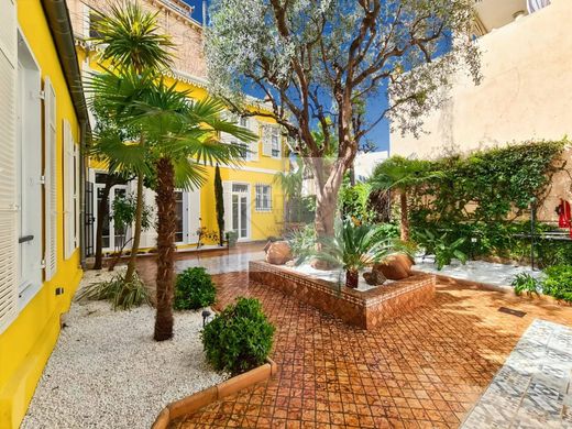 Luxury home in Cannes, Alpes-Maritimes
