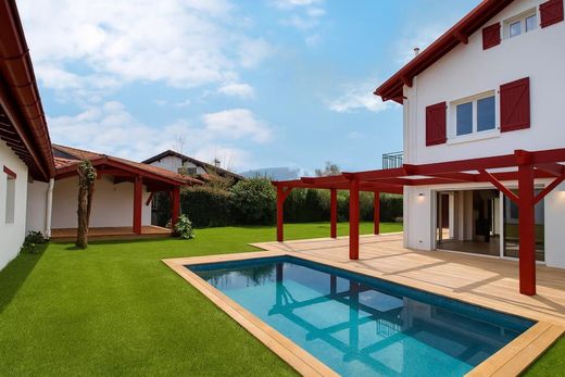 Casa di lusso a Ascain, Pirenei atlantici