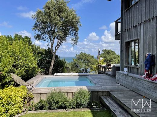 Villa in Lège-Cap-Ferret, Gironde