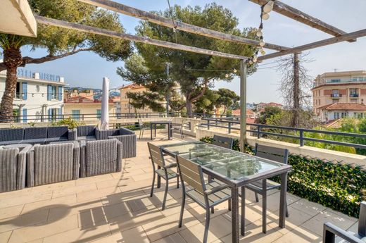 Villa in Cannes, Alpes-Maritimes
