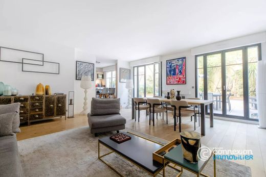 Apartment in Levallois-Perret, Hauts-de-Seine