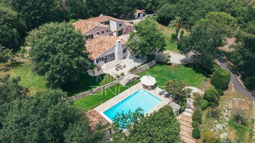 Villa en Le Rouret, Alpes Marítimos