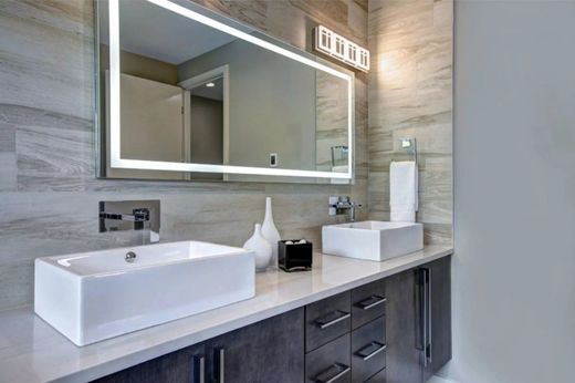 Apartment / Etagenwohnung in Asnières-sur-Seine, Hauts-de-Seine
