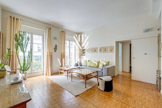 Apartment in Monceau, Courcelles, Ternes, Paris