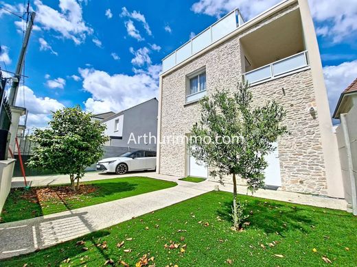 Luxury home in Limeil-Brévannes, Val-de-Marne