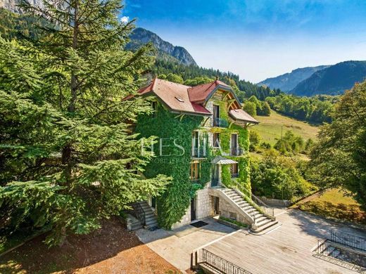 Luxury home in Annecy, Haute-Savoie