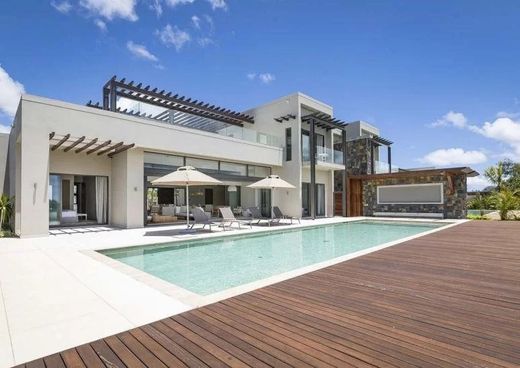 듀플렉스 / Beau Champ, Savanne District