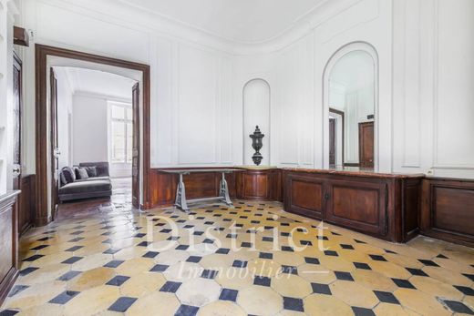 Apartament w Beaubourg, Marais, Notre Dame - Ile de La Cité, Paris