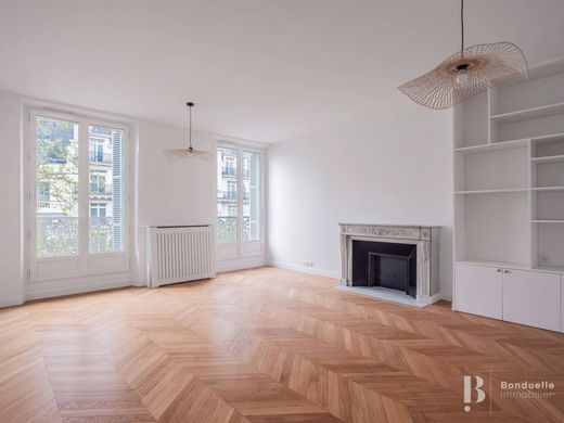 Apartment in Provence-Opéra – Grands Boulevards, Paris