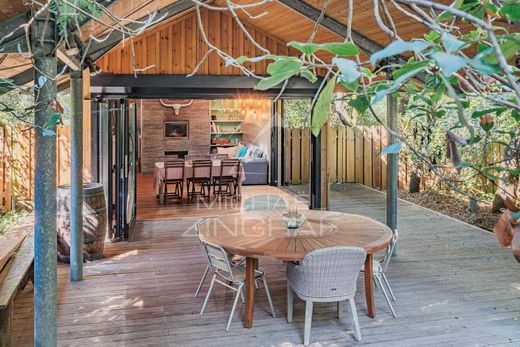 Luxury home in Pyla sur Mer, Gironde