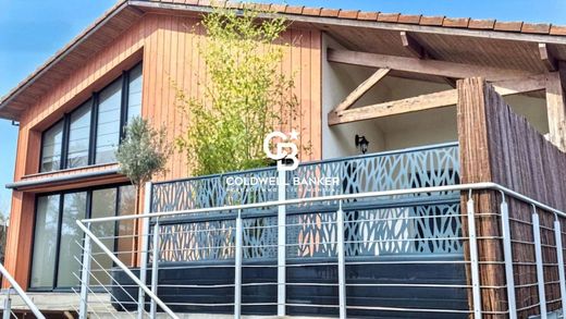 Luxury home in Lège-Cap-Ferret, Gironde