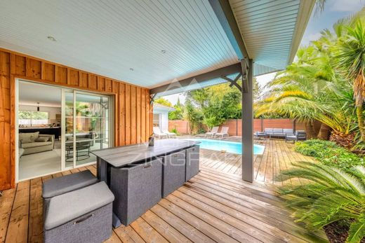Luxus-Haus in Gujan-Mestras, Gironde