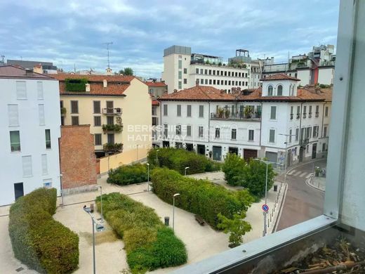 Appartement in Milaan, Città metropolitana di Milano