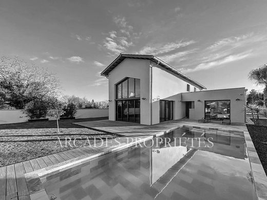 Luxus-Haus in Saint-Sulpice, Gironde