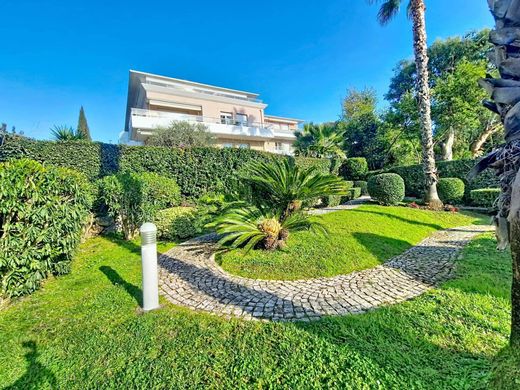Apartment in Cannes, Alpes-Maritimes