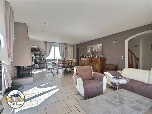 Saint-Maur-des-Fossés, Val-de-Marneの高級住宅