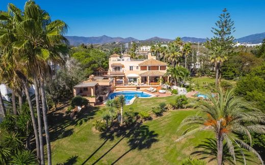 Villa in Estepona, Malaga