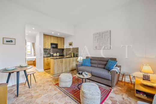 아파트 / 칸, Alpes-Maritimes