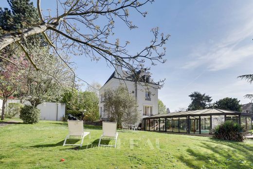 Casa de lujo en Garches, Altos de Sena