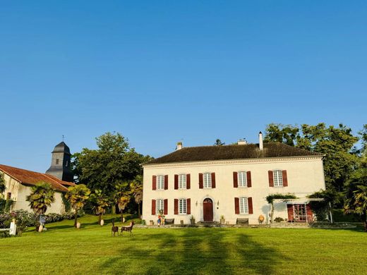 Luxe woning in Tarbes, Hautes-Pyrénées