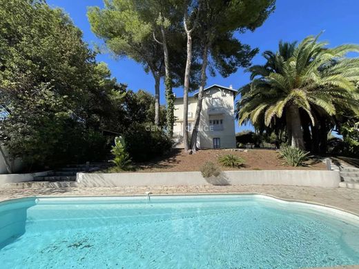 Villa en Antibes, Alpes Marítimos