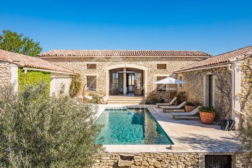 Luxury home in Gordes, Vaucluse