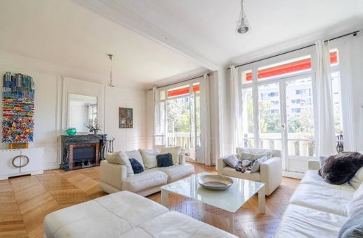 Appartement à La Muette, Auteuil, Porte Dauphine, Paris