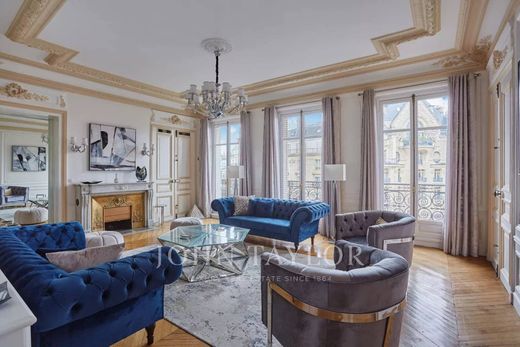 Appartamento a Champs-Elysées, Madeleine, Triangle d’or, Parigi