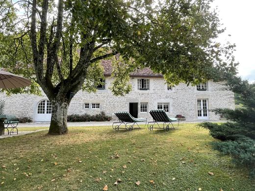 Luxury home in Besançon, Doubs