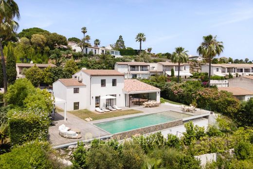 Villa à Villeneuve-Loubet, Alpes-Maritimes