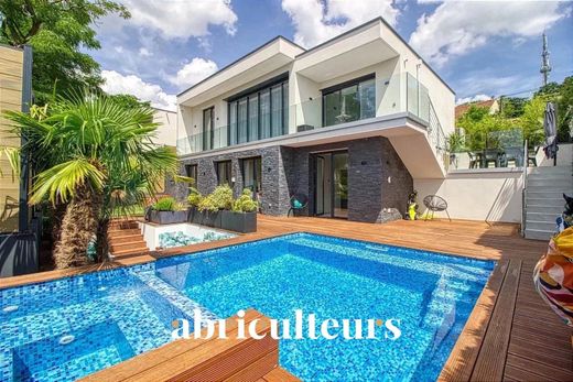 Luxe woning in Argenteuil, Val d'Oise