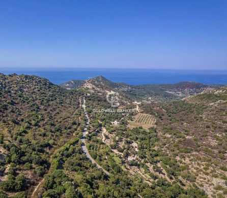 Grond in Monticello, Upper Corsica
