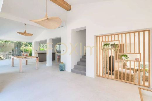 Πολυτελή κατοικία σε Châteauneuf-Grasse, Alpes-Maritimes