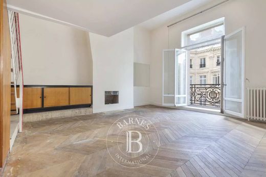 Apartment / Etagenwohnung in Champs-Elysées, Madeleine, Triangle d’or, Paris