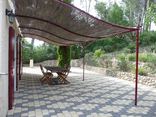 Luxury home in Roquevaire, Bouches-du-Rhône
