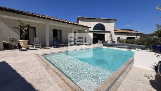 Luxury home in Barjac, Lozère