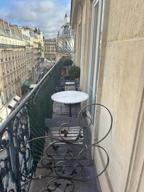 套间/公寓  Champs-Elysées, Madeleine, Triangle d’or, Paris