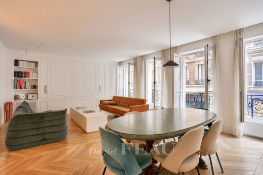 Apartment / Etagenwohnung in Beaubourg, Marais, Notre Dame - Ile de La Cité, Paris