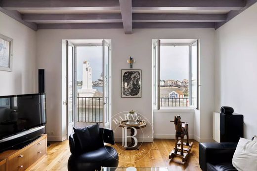 Luxury home in Ciboure, Pyrénées-Atlantiques