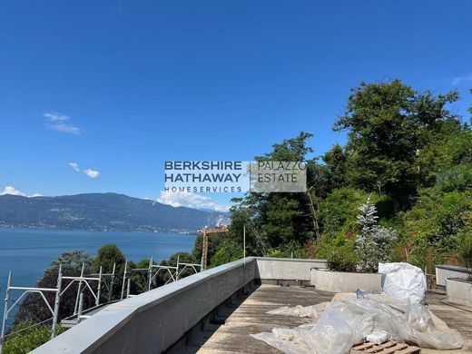 Apartament w Laveno-Mombello, Provincia di Varese